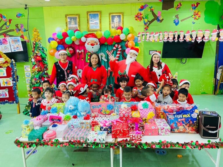 กิจกรรม Merry Christmas And Happy New Year  ศพด.เบทาโกรวิทยา