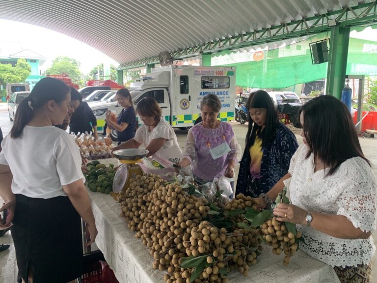 ช้อป ชิม ชิล! “ตลาดนัดชุมชน” ณ เทศบาลตำบลสีมามงคล